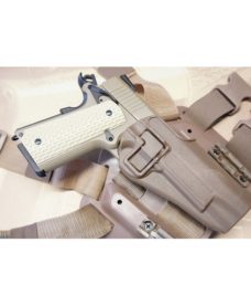 Holster cuisse 1911 tan Airsoft CQC rigide droitier