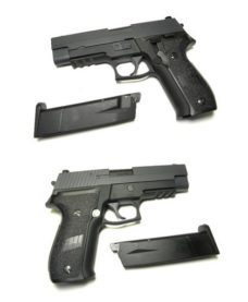 Pistolet WE F226 P226 avec Rail GBB Noir Gaz